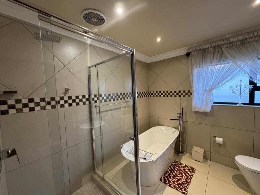 3 Bedroom Property for Sale in Van Der Hoff Park North West